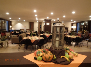 2015年8月11日校友中心楼下的秋季晚宴安排(放大)